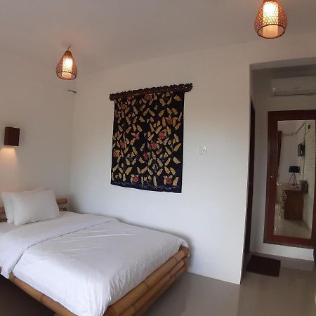 Surya Lombok Accommodation Selong Belanak Exterior photo