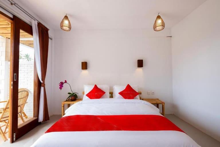 Surya Lombok Accommodation Selong Belanak Exterior photo