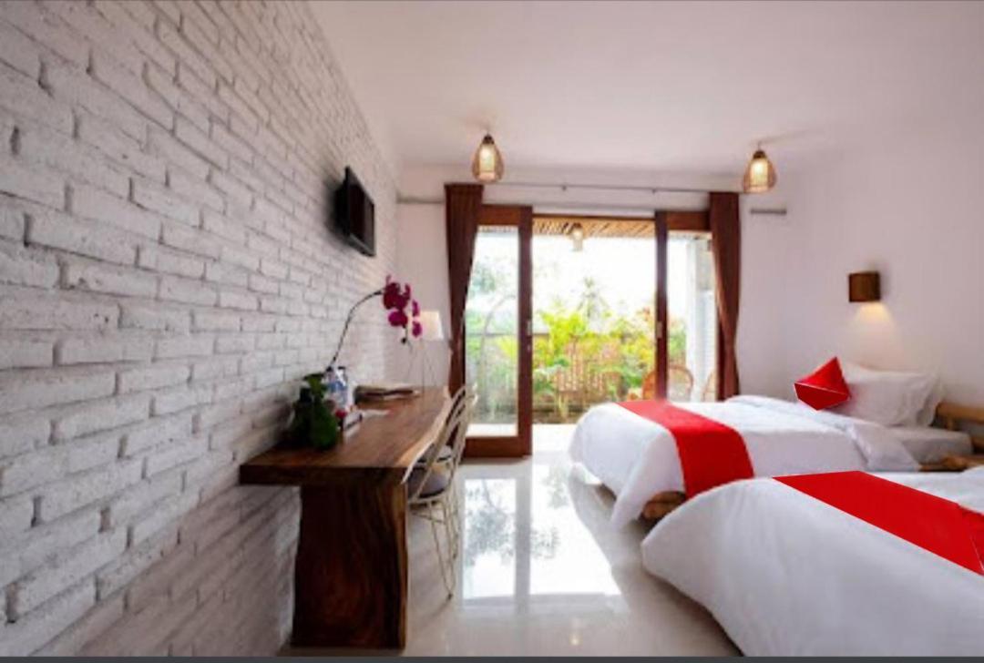 Surya Lombok Accommodation Selong Belanak Exterior photo