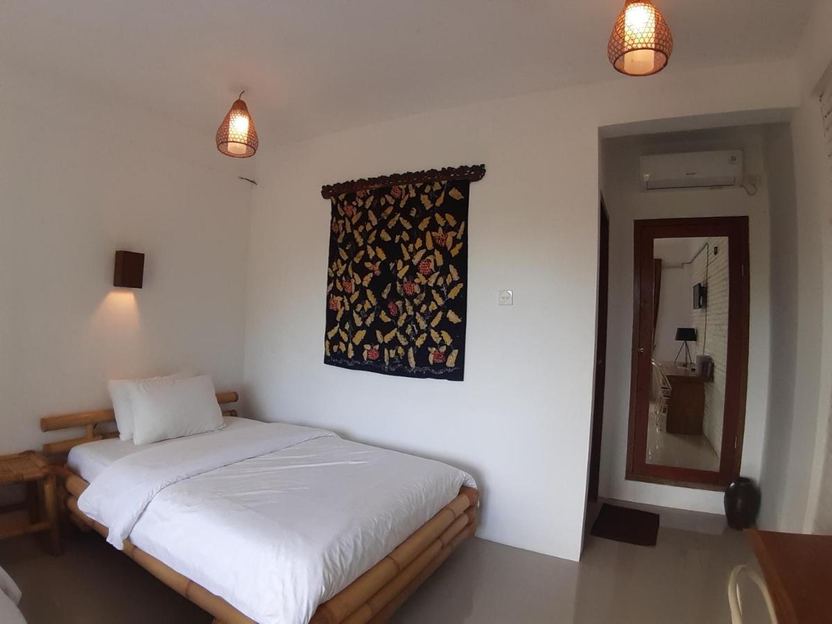 Surya Lombok Accommodation Selong Belanak Exterior photo